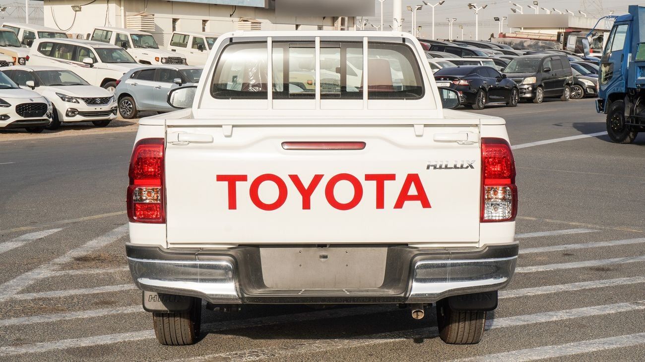 Toyota Hilux 2.7L Single Cabin M/T