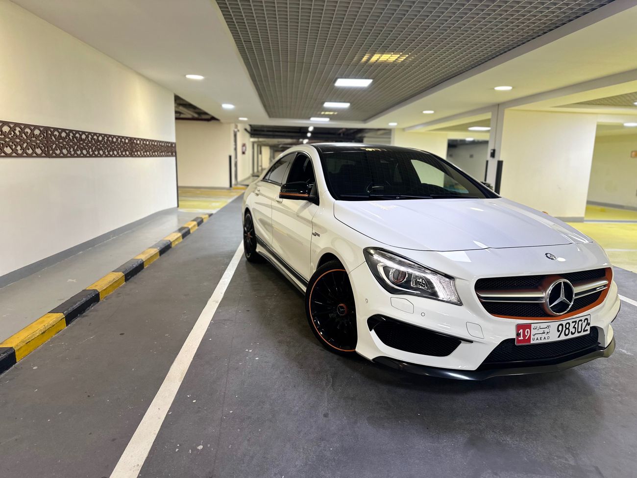 Mercedes-Benz CLA 45 AMG Std 2.0L ( CYL)