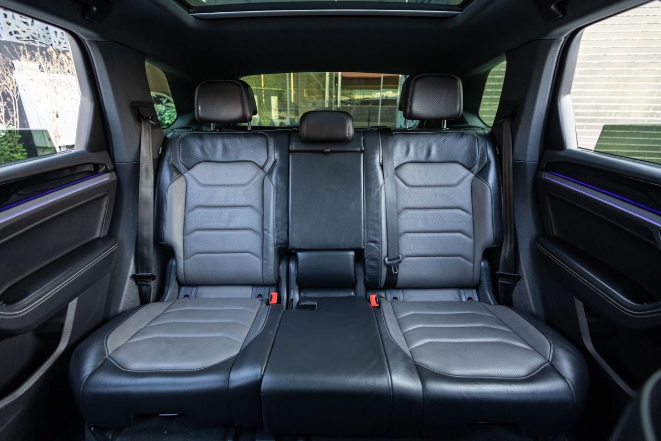 Volkswagen Touareg R-LINE BLACK Volkswagen Touareg R-Line 2023 GCC | Agency Warranty | Service Contract