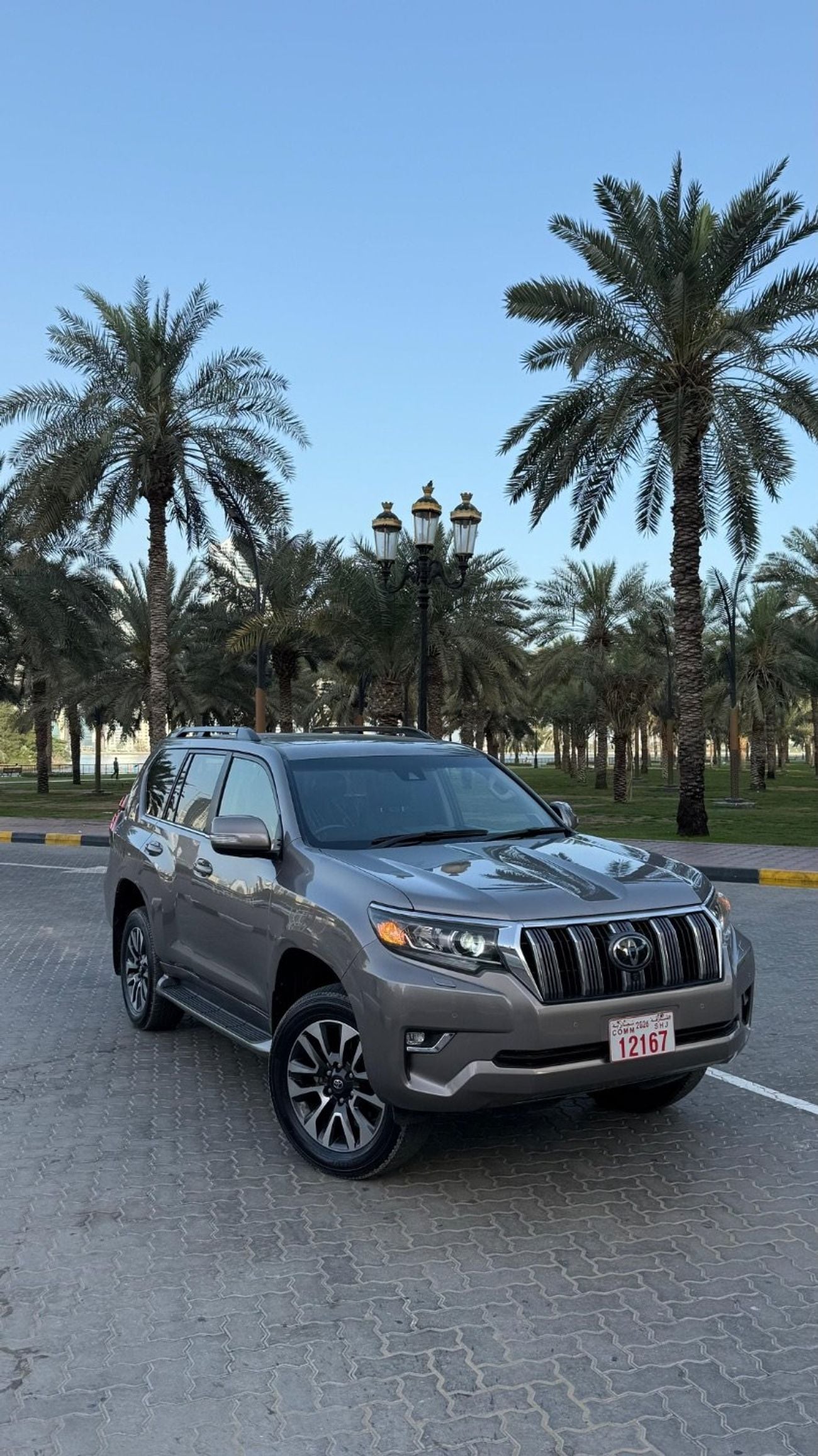 تويوتا برادو VX Full Option Right Hand Drive