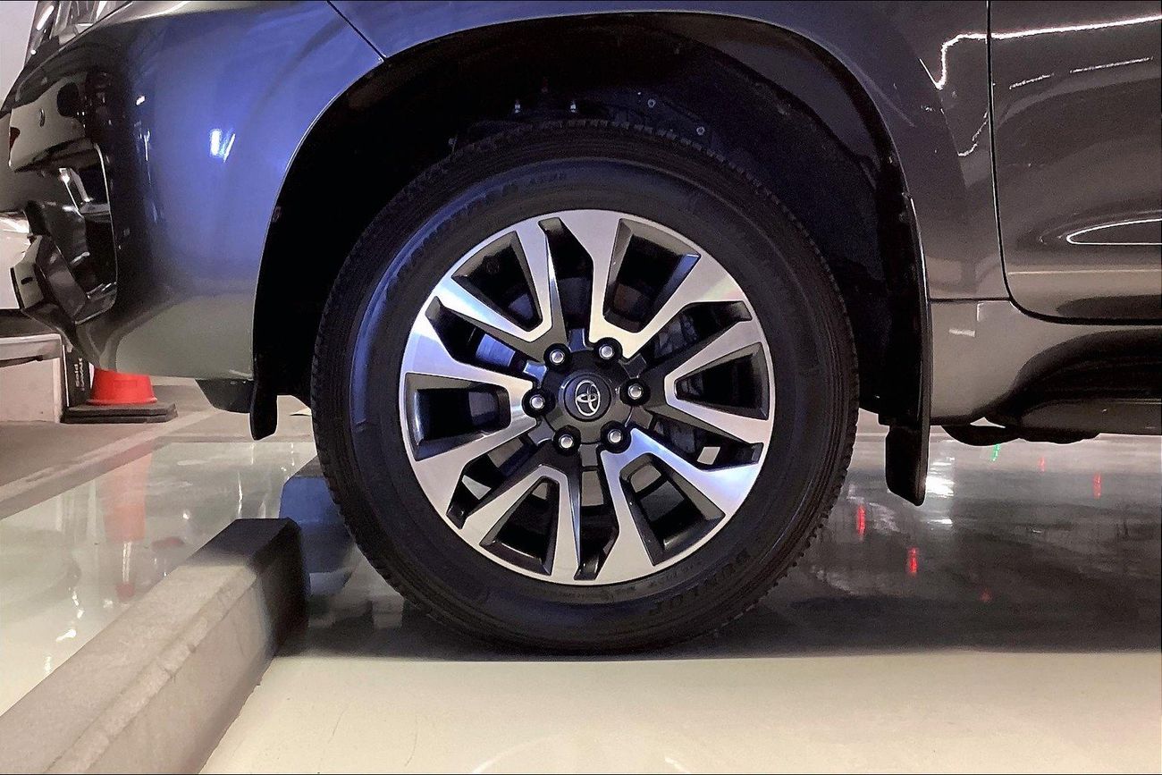 تويوتا برادو GXR | شامل الضمان | 0 ﺪﻔﻋﺓ ﺃﻮﻟﻯ