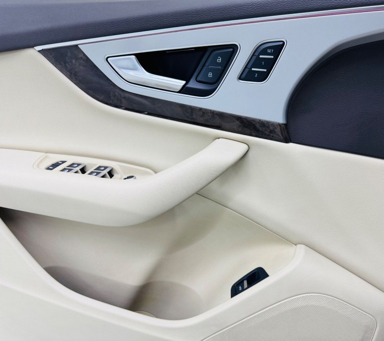 Audi Q7 45 TFSI quattro 3.0L