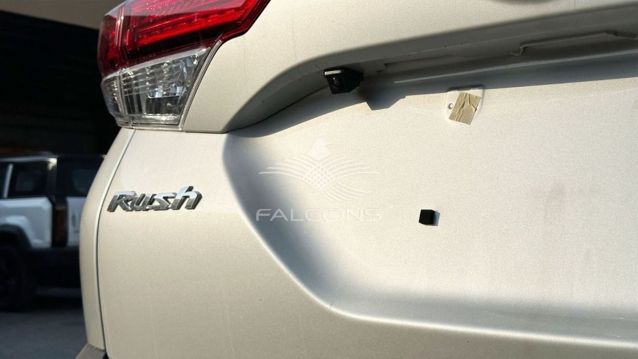 Toyota Rush Toyota/RUSH/ 1.5L 7seat A C AIRBAG ABS AT