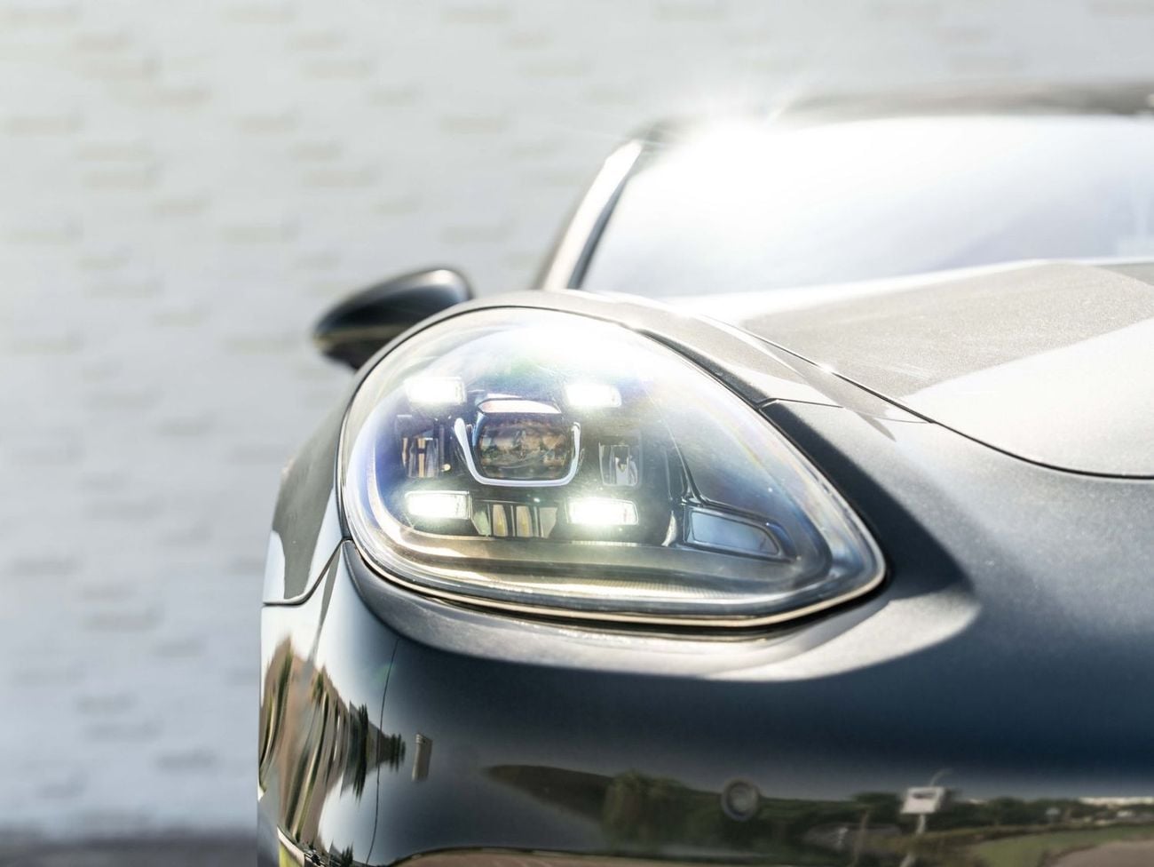 بورش باناميرا 4 E-HYBRID Porsche Panamera 4 E-Hybrid 2018