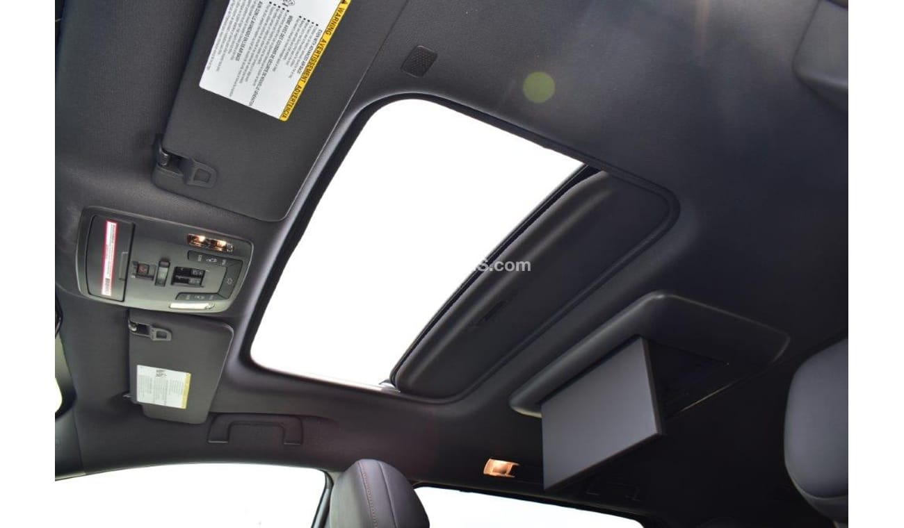 Toyota Sienna XLE  Woodland Edition Hybrid 2.5l Awd 8-seater Automatic