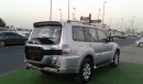 Mitsubishi Pajero MITSUPISH PAJERO 2016 SILVER V6 GCC PANORAMA NO PIANT NO ACCIDENT KHALIGE Full option