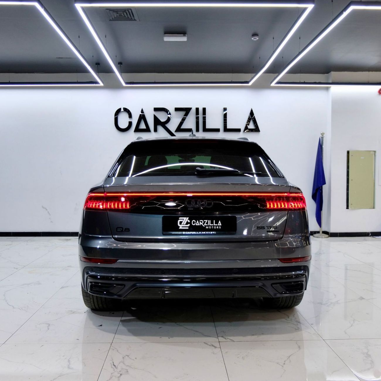 أودي Q8 55 TFSI quattro S-Line 3.0L (340 HP)