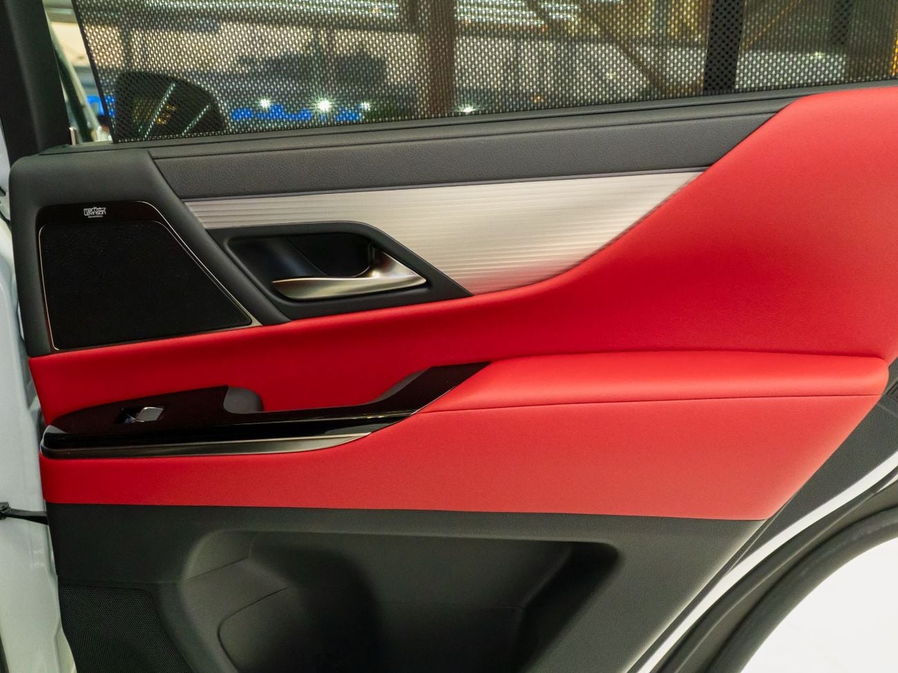 لكزس LX 700h لكزس LX700h هايبرد موديل 2025 | مواصفات كندية | SUV فاخرة