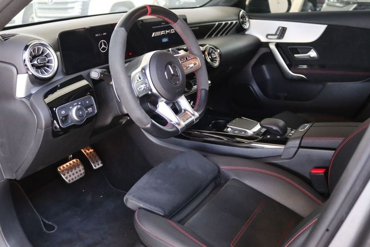 Mercedes-Benz A 45 AMG Mercedes-Benz A 35 AMG 2023