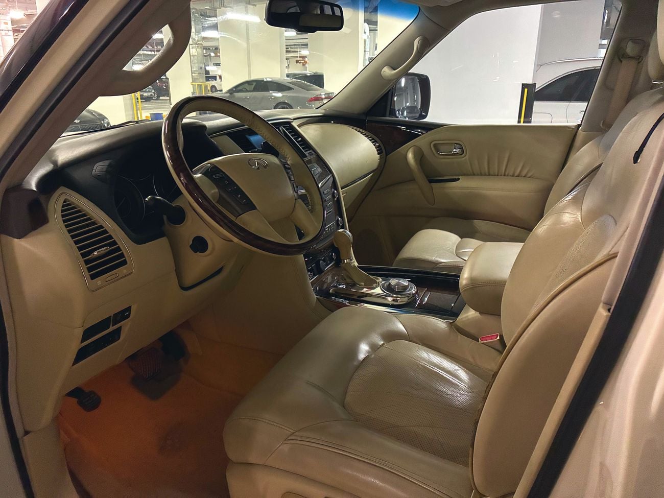 إنفينيتي QX56 Luxury 5.6L