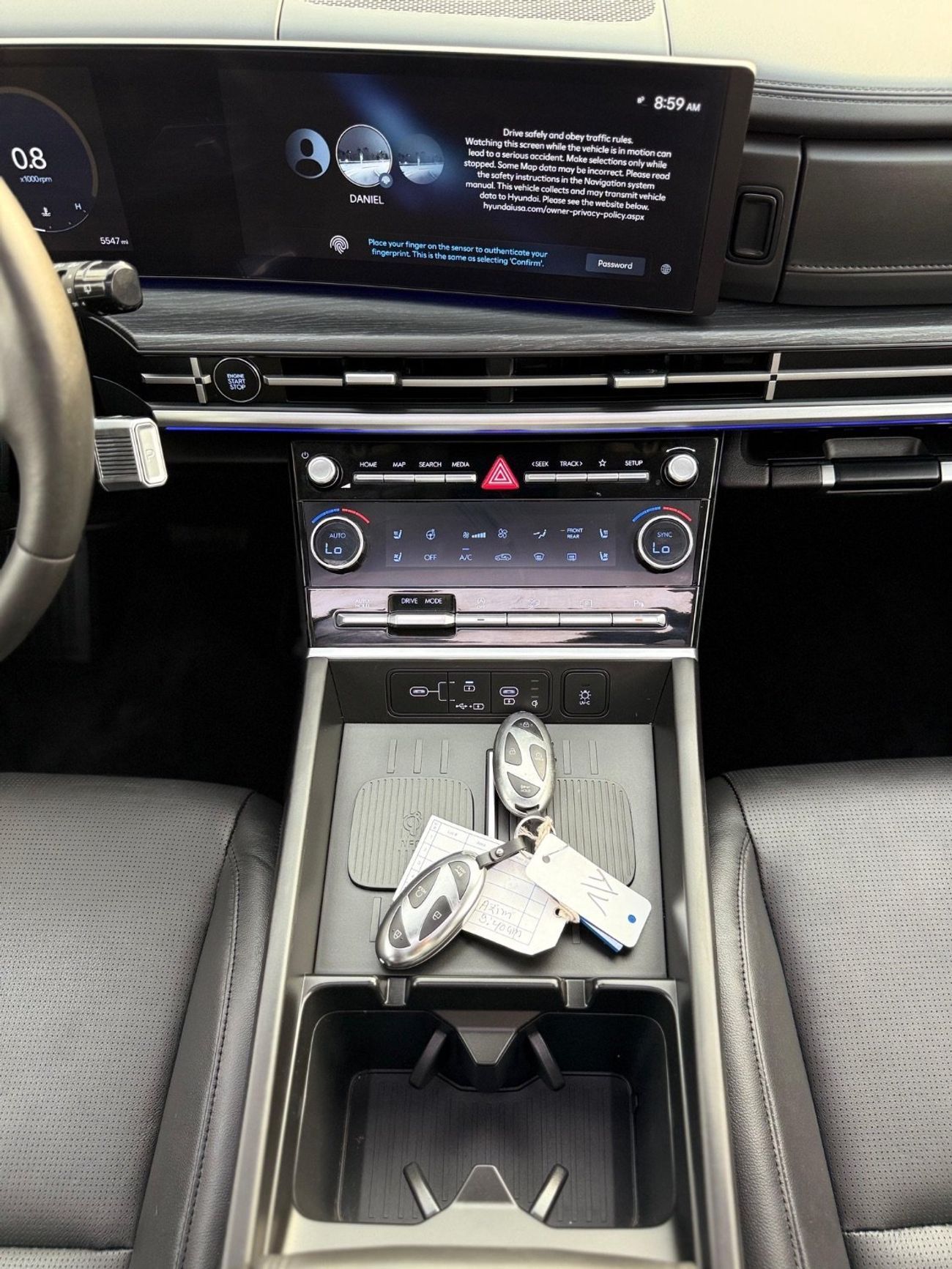 Hyundai Santa Fe Limited FE 360 camera, panoramic,leather seats, Full Option