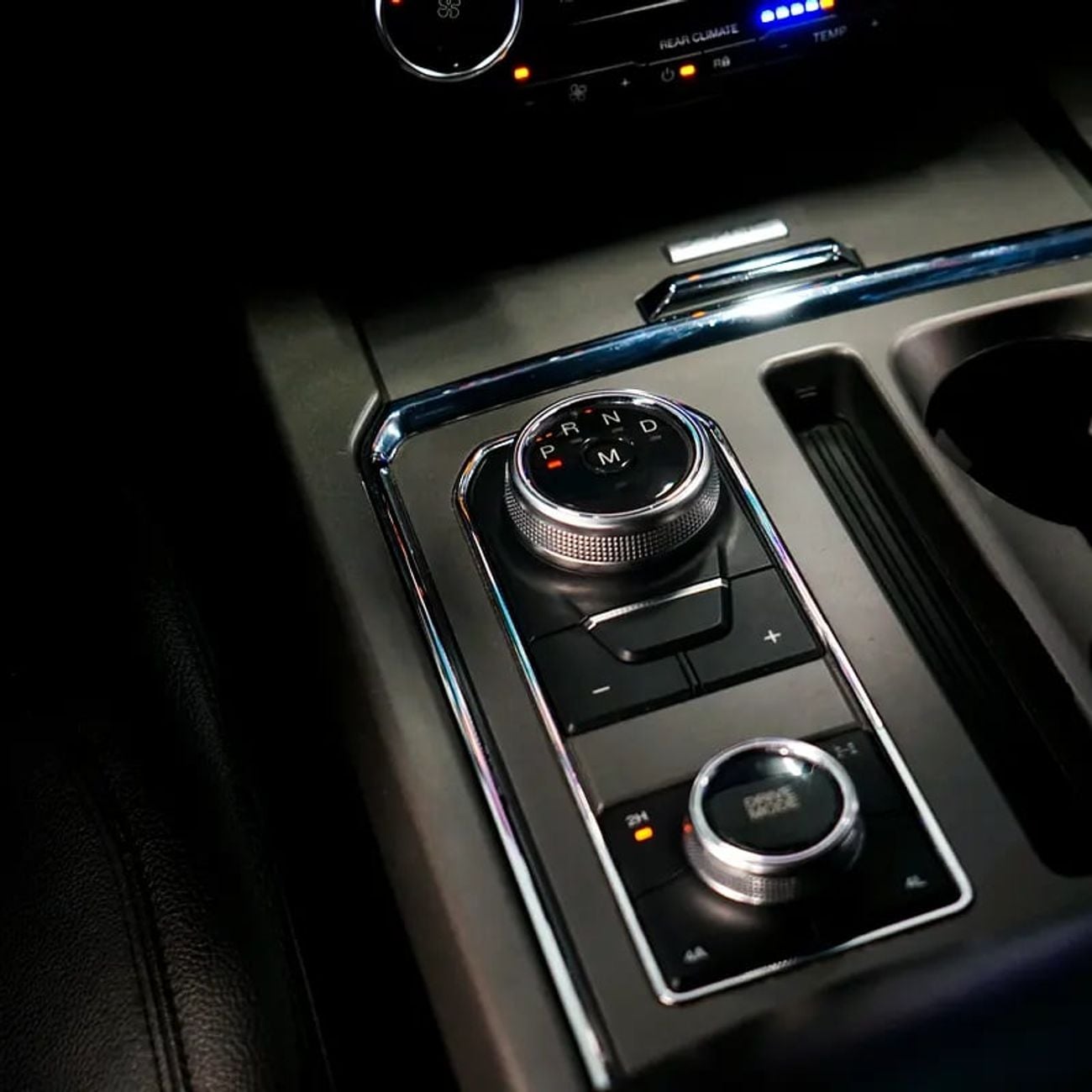 فورد إكسبيديشن XLT 3.5L (380 HP) FWD 1,865 pm • 0% Downpayment • XLT • Agency Warranty