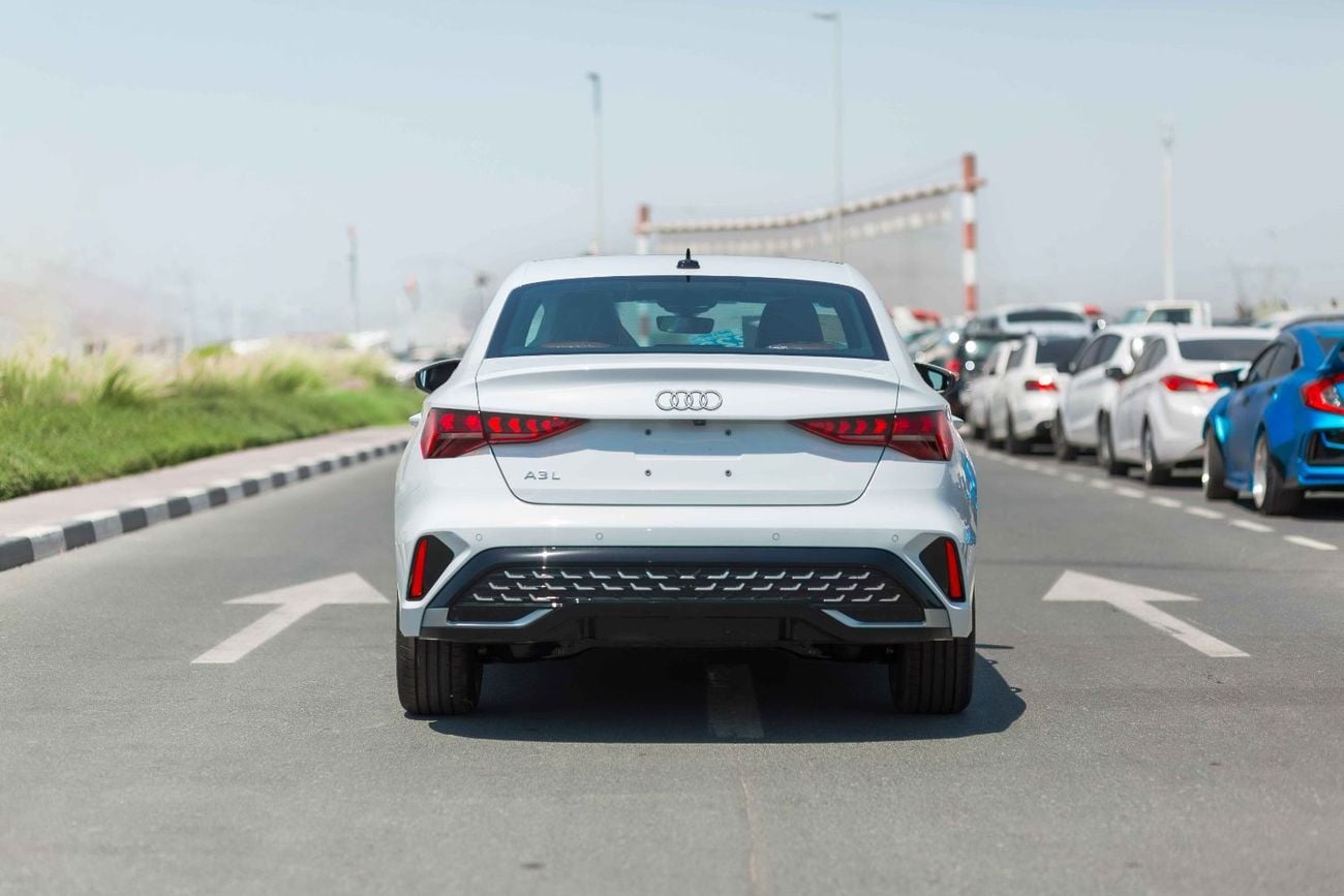 أودي A3 35 TFSI S-LINE