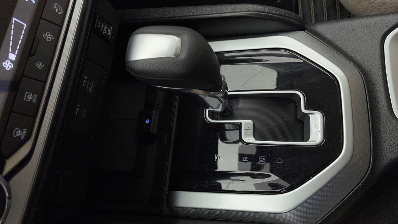 نيسان إكستيرا TITANIUM 2.5 | بدون دفعة مقدمة | اختبار القيادة في المنزل