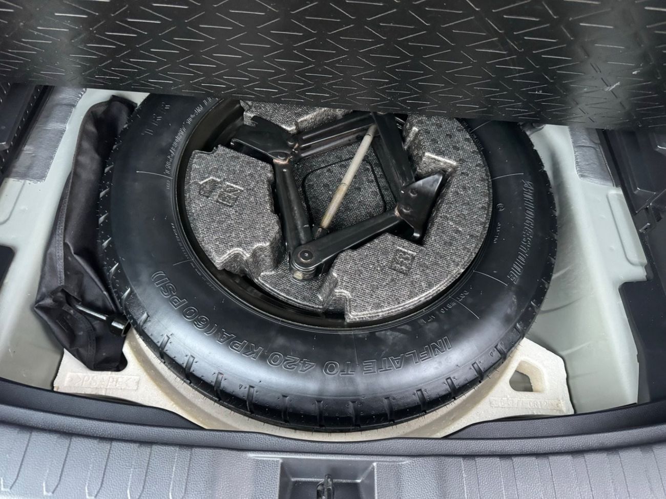 Toyota RAV4 2019 LIMITED PREMIUM AWD 2 KEYS USA IMPORTED