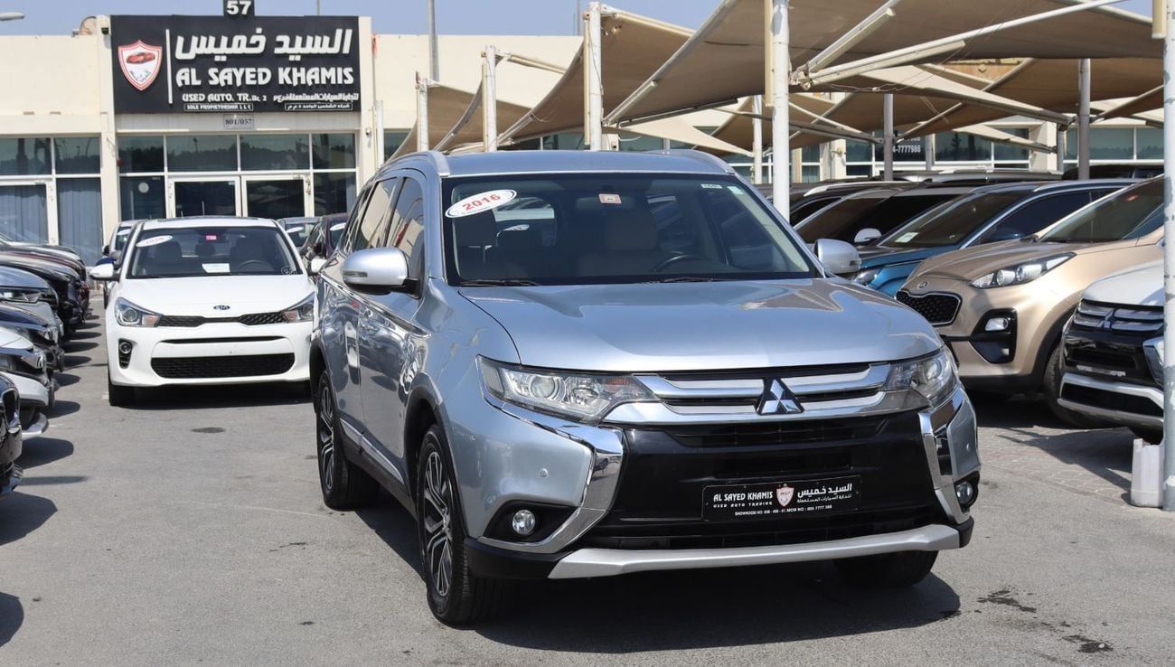 ميتسوبيشي آوتلاندر ميتسوبيشى آوتلاندر 2016-7 مقاعد -  خليجى بحاله ممتازه ممشى 155000 كم بمحرك  2.4L بسعر 30000 درهم