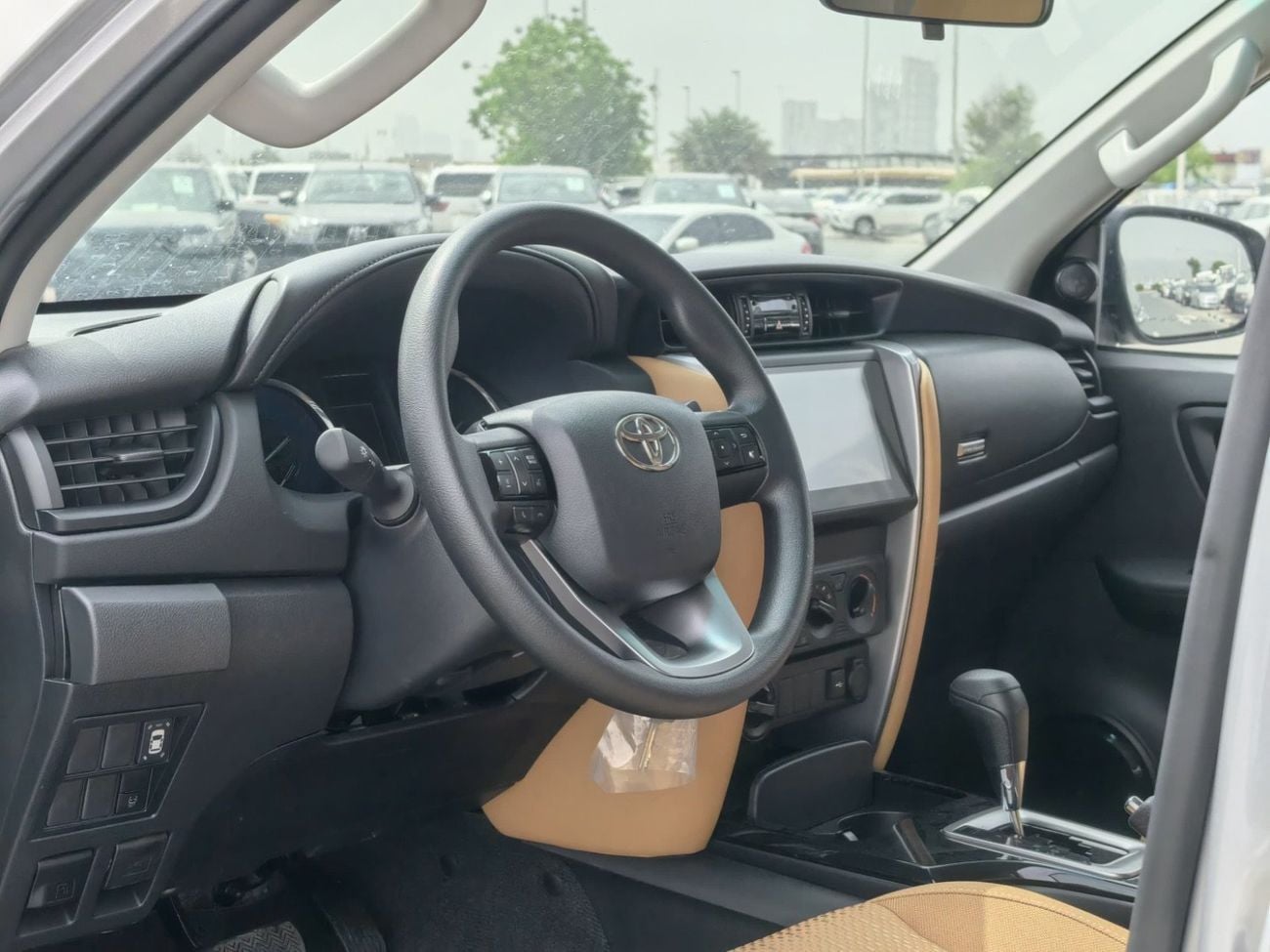 Toyota Fortuner EXR FORTUNER,2.7L,4X4,MANUAL AC,ROOF RACK,REAR VEIW CAMERA,17''AW,A/T,2026MY( FOR EXPORT ONLY)