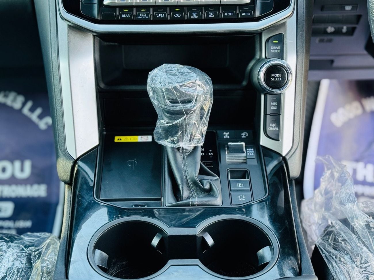 Toyota Land Cruiser Toyota Land Cruiser VXR RHD top of the range