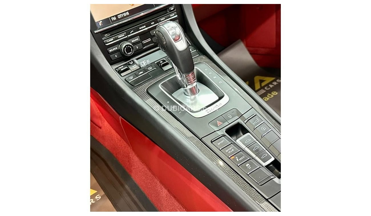 Porsche 911 2015 Porsche 911 Turbo, Full Porsche Service History, GCC