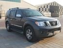 Nissan Pathfinder LE 4.0 V6