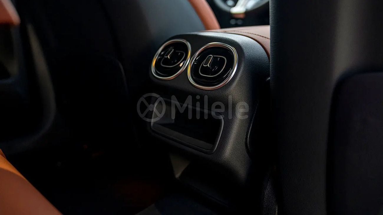 Mercedes Benz GLC200 STANDARD