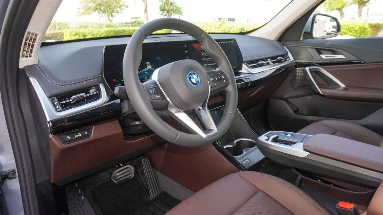 بي أم دبليو iX1 EDrive 25L