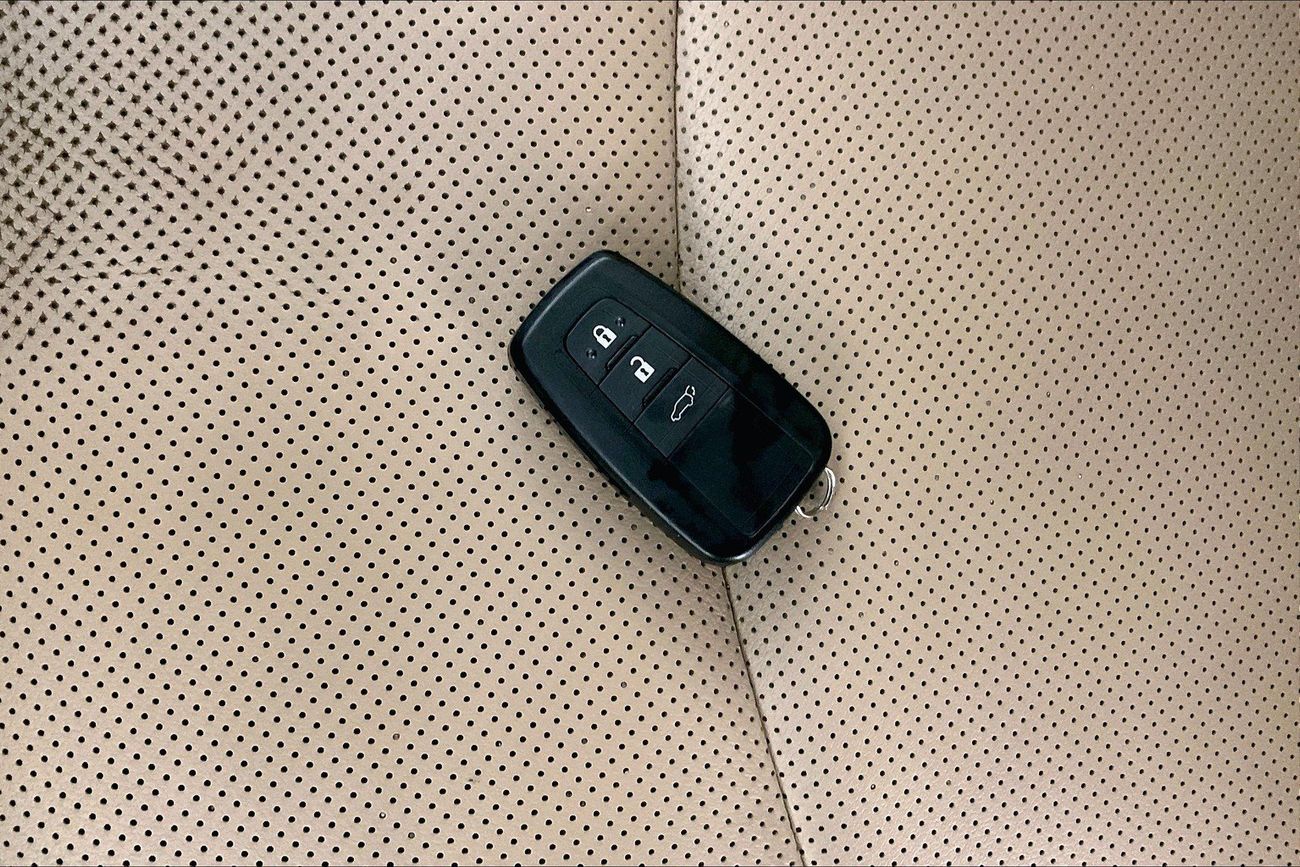 تويوتا راف ٤ VXR HEV | شامل الضمان | 0 ﺪﻔﻋﺓ ﺃﻮﻟﻯ