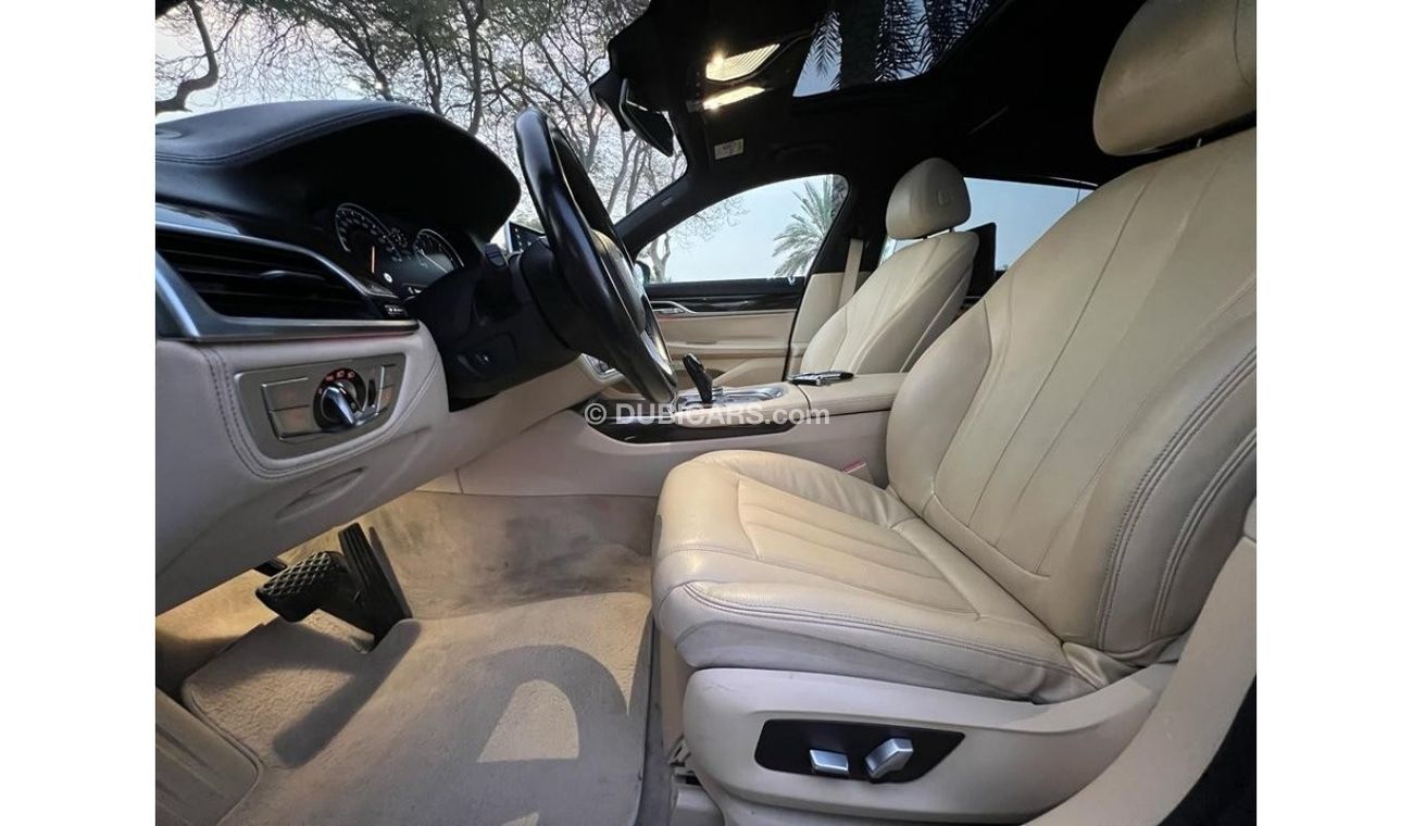 BMW 730Li Luxury BMW 730LI 2.0 2018 GCC FULL OPTION ORIGINAL PAINT FULL SERVICE HISTORY