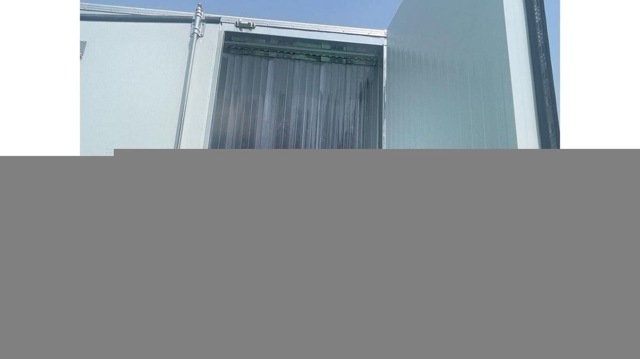 Mitsubishi Fuso Canter 2023 Mitsubishi Canter reefer truck 4.2L 4 Cylinders