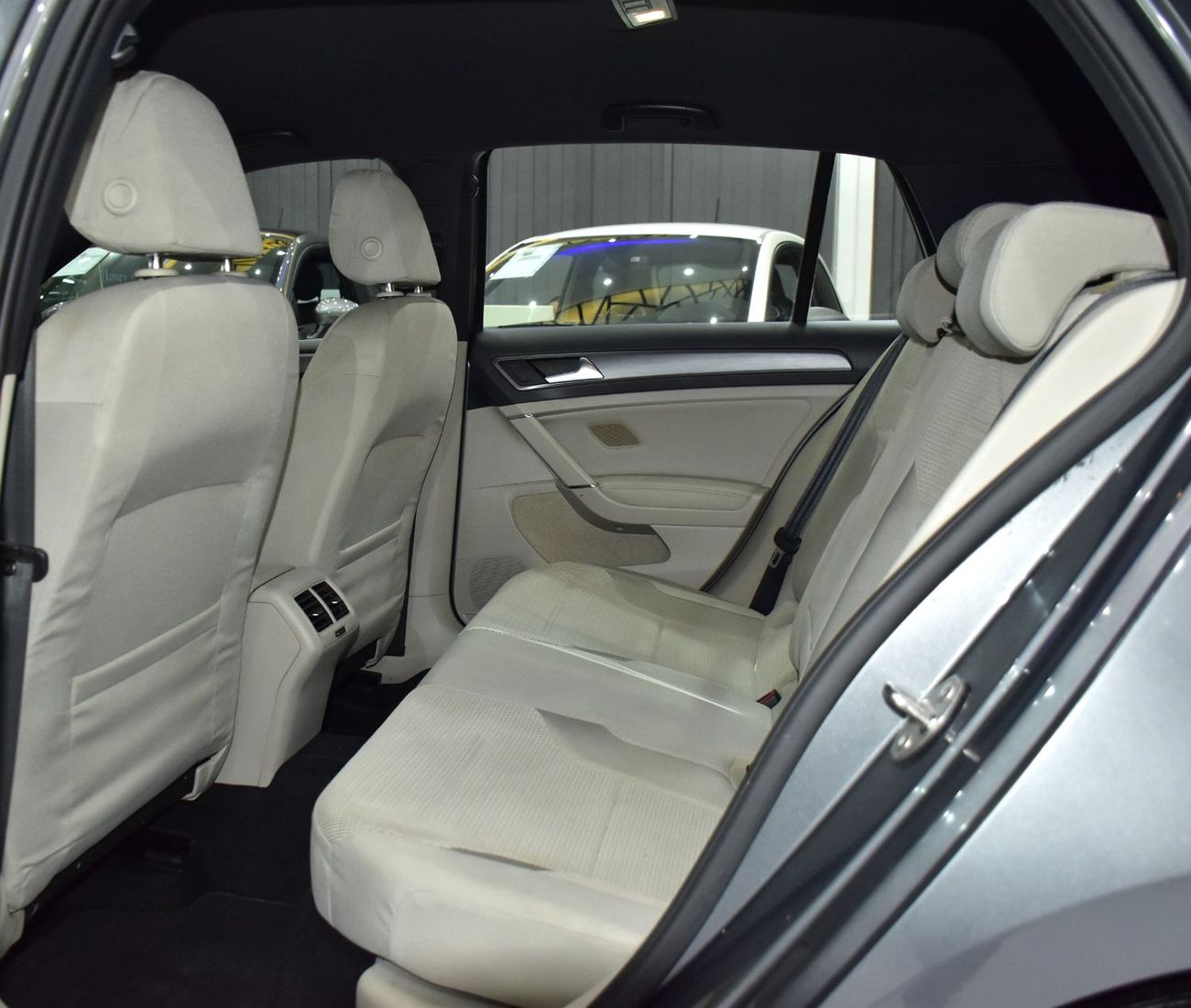 فولكس واجن جولف EXCELLENT DEAL for our Volkswagen Golf TSi ( 2018 Model ) in Grey Color GCC Specs