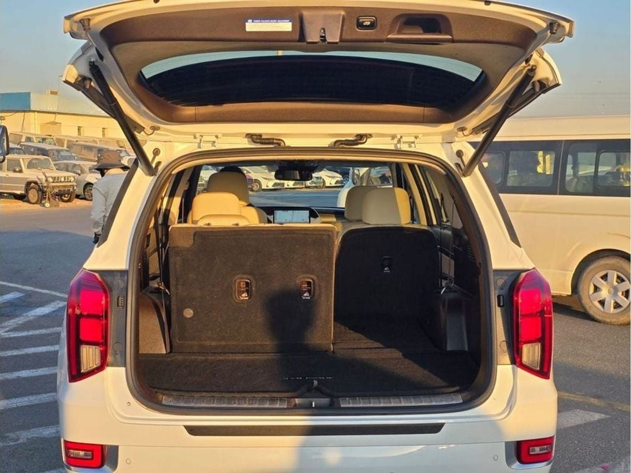 Hyundai Palisade PREMIUM NAPPA Premium - Nappa 3.8L Premium - Sport 3.8L