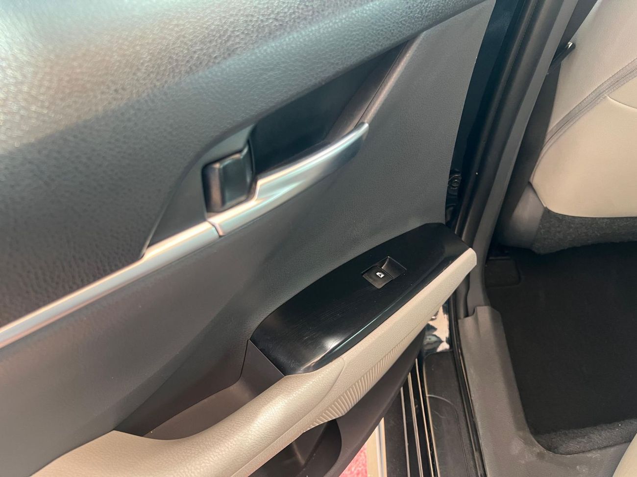 Toyota Camry SE 2.5L