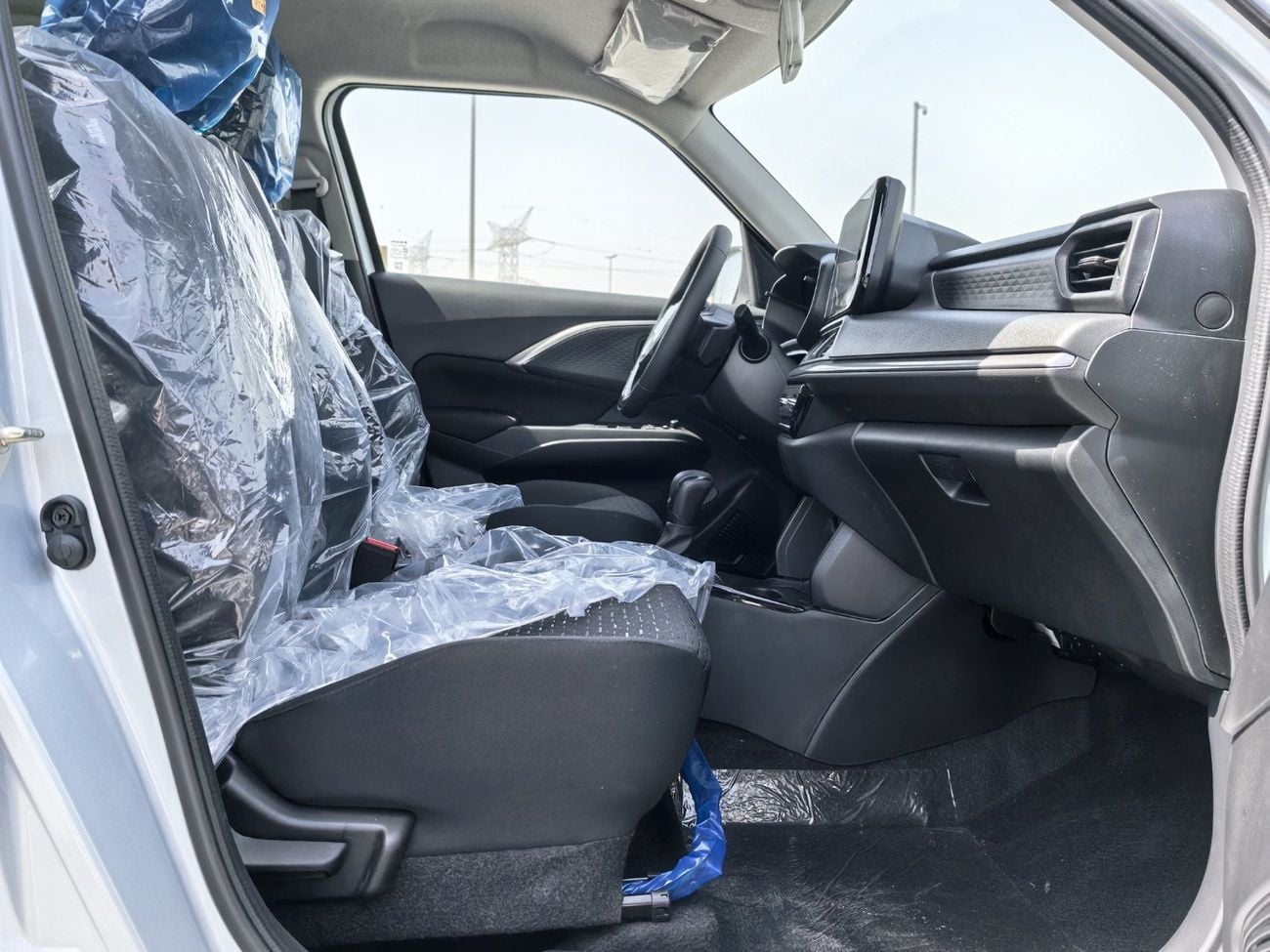 سوزوكي سويفت 2026 SUZUKI SWIFT 1.2L GLX WITH DVD+CAM A/T