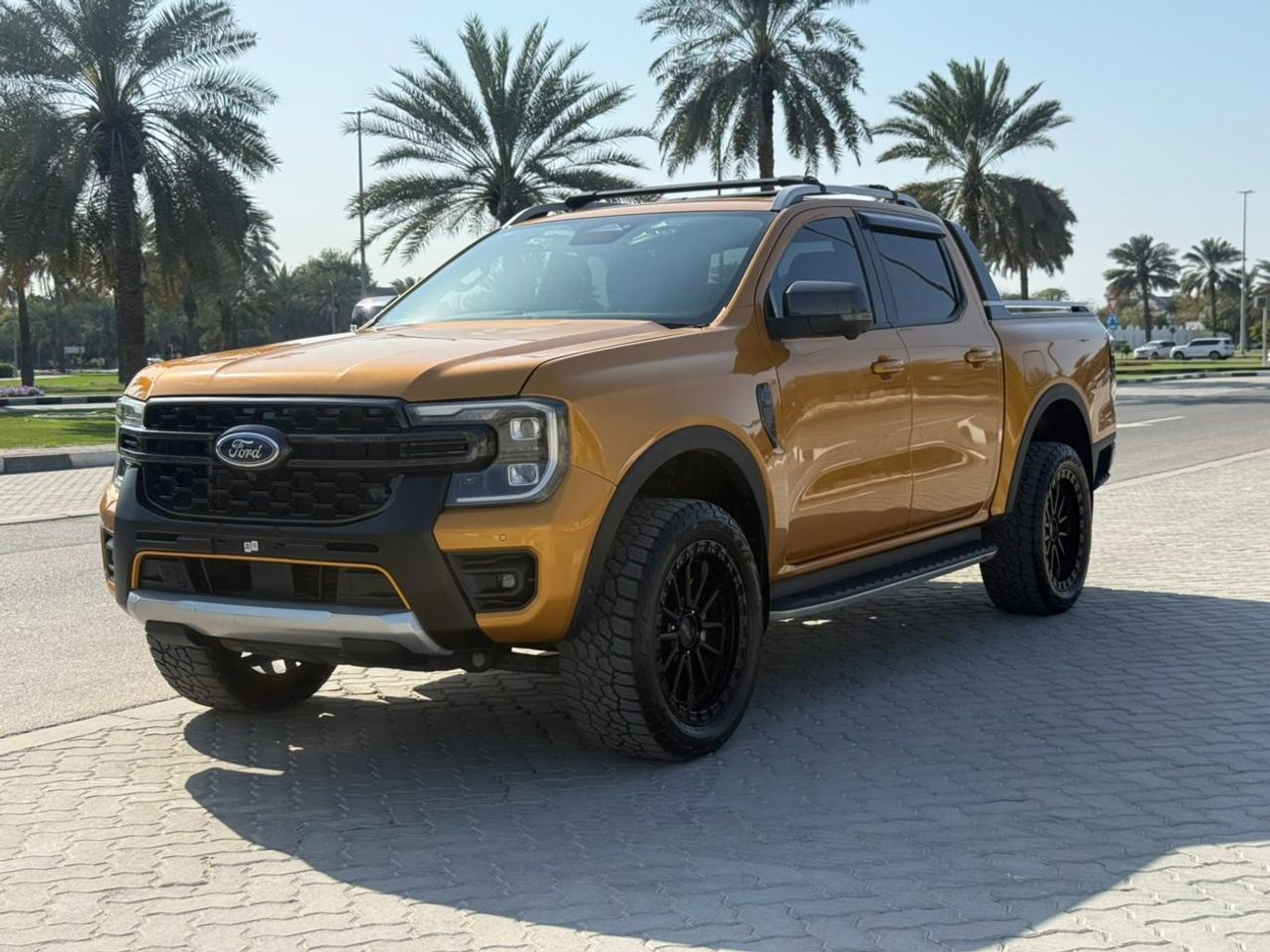 فورد رانجر Wildtrak RHD 2.0L V4 Turbo Diesel Engine 4WD 360° Camera Automatic Gear 5 Seats 4 Doors