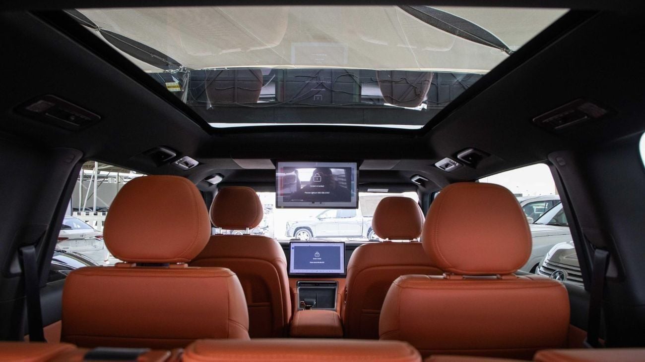 ROX 01 PRESTIGE VIP 7SEATS 1.5L PLUG-IN LONG RANGE FOR LOCAL