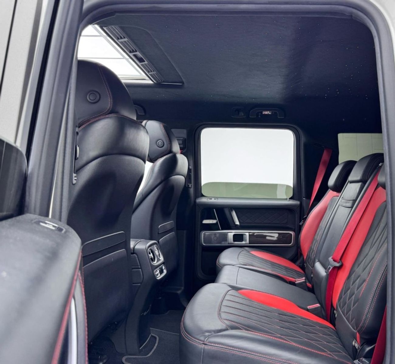 Mercedes-Benz G 63 AMG Std 4.0L 2019 Mercedes-AMG G63, 1 Year Warranty, Full Service History, GCC