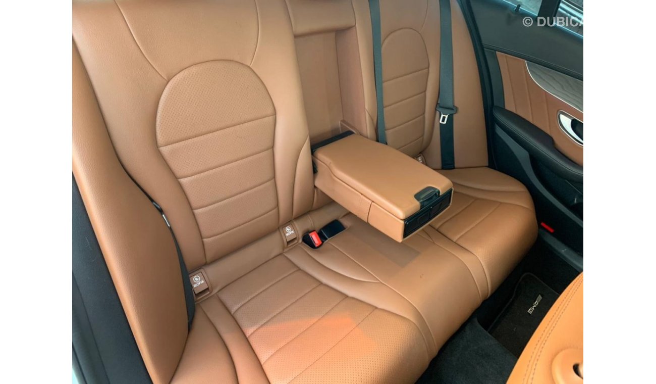 Mercedes-Benz C 200 Mercedes C 200_Gcc_2021_Excellent_Condition _Full option