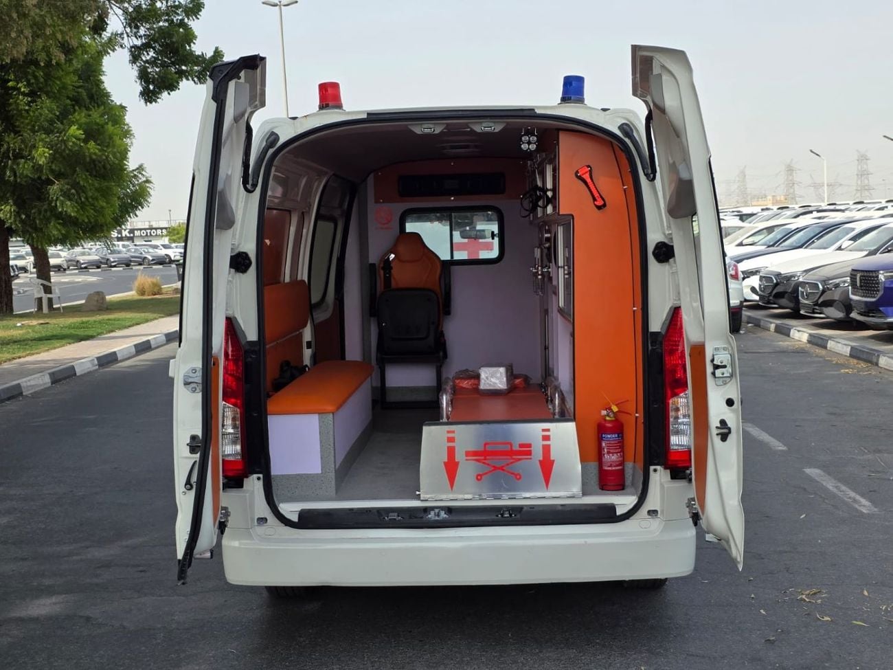 Toyota Hiace DLS - STD ROOF FUEL DIESEL ,ENGINE CAPACITY 2800 CC ,RIGHT HAND DRIVE ONLY FOR EXPORT