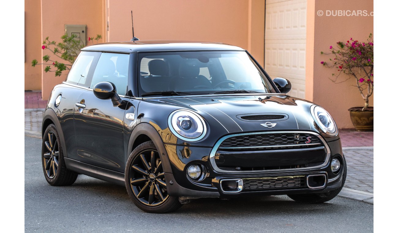 Mini Cooper S 2017 GCC under Agency Warranty with Zero Down-Payment.