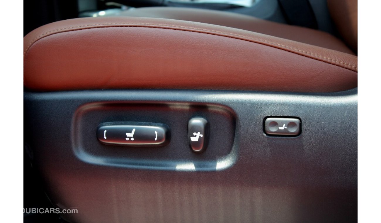 Toyota Land Cruiser (2021) VXE V8 5.7, GCC