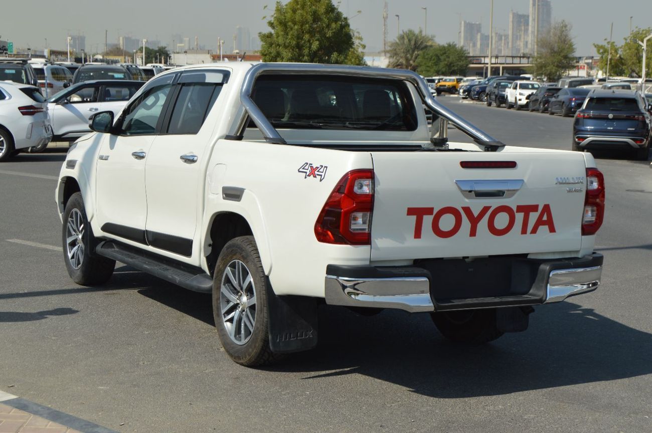 Toyota Hilux Double cabin 2.8L, perfect inside and outside