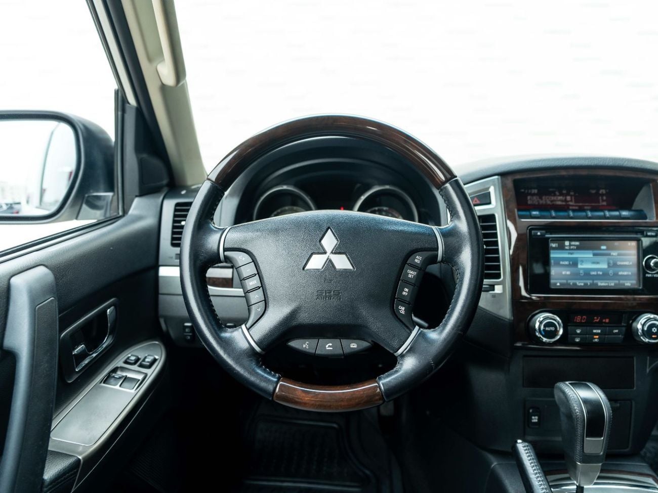 Mitsubishi Pajero GLS 3.8L