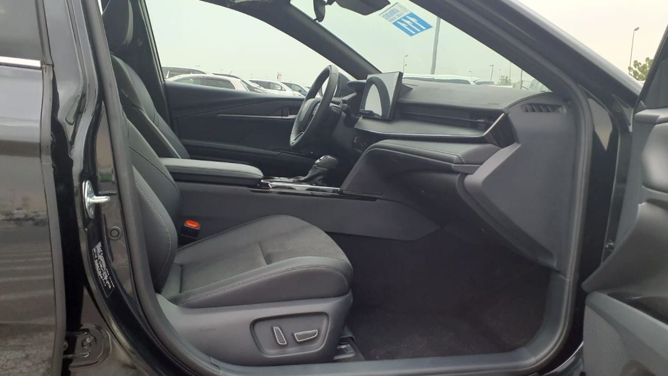 تويوتا كامري Intelligent Dual-Engine – 2.0L Hybrid – 2024