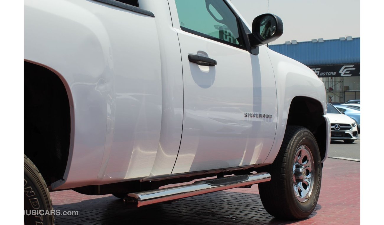 Chevrolet Silverado 1500 LS GCC SPECS