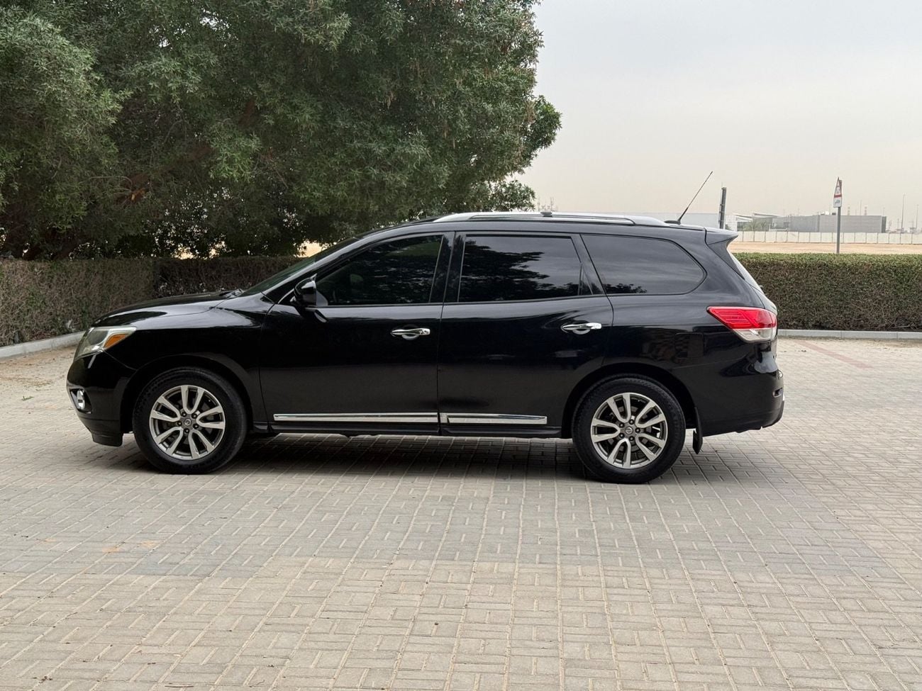 Nissan Pathfinder Platinum 3.5L