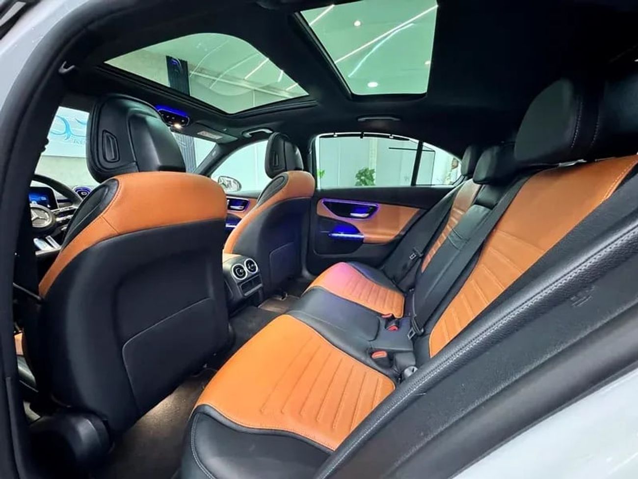 Mercedes-Benz C 200 Premium 2.0L