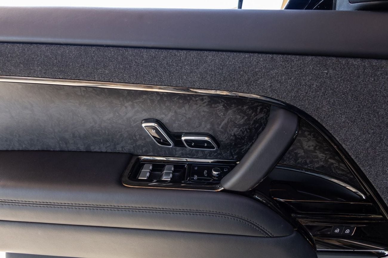 Land Rover Range Rover Sport FIRST EDITION Range Rover Sport P530 First Edition 2023 Canadian specs | Warranty