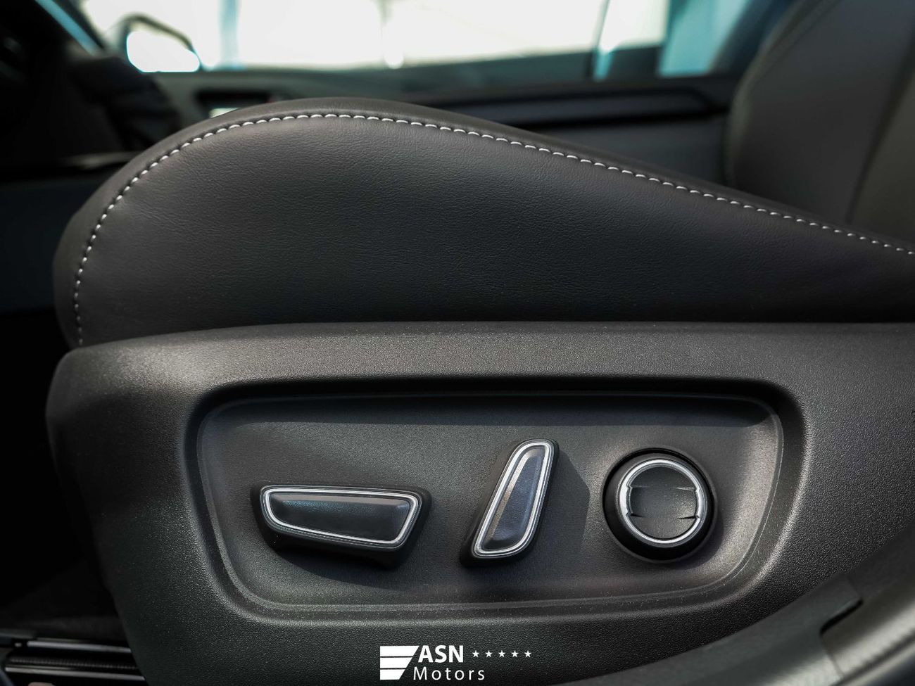 Toyota Camry 2.5 HG Premium Hybrid 2026 (Export Price)