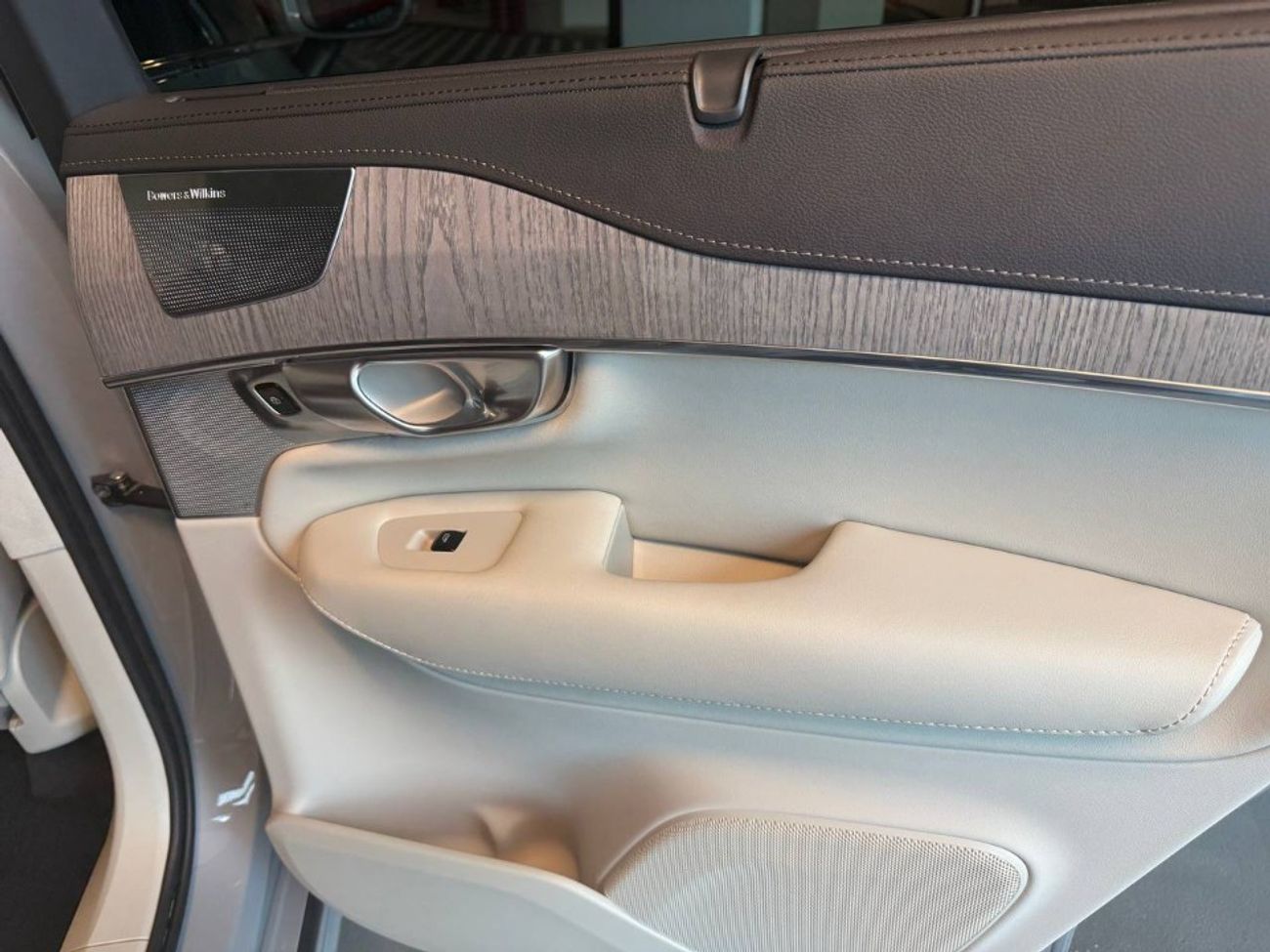 Volvo XC90 2.0T B6 MHEV Inscription AWD (7-seater)