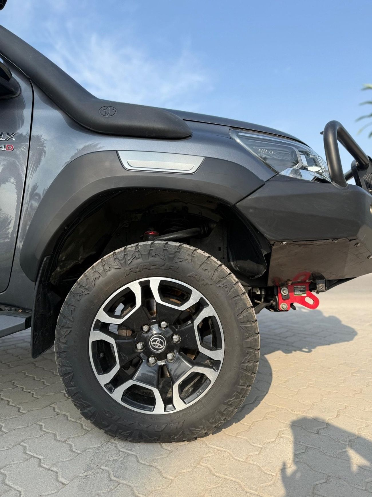 تويوتا هيلوكس SR5 export from Australia